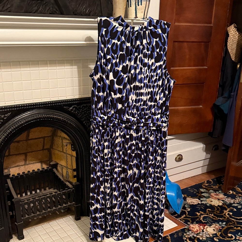 Leota back tie midi dress. Worn twice